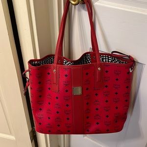 Red Medium Liz Reversible